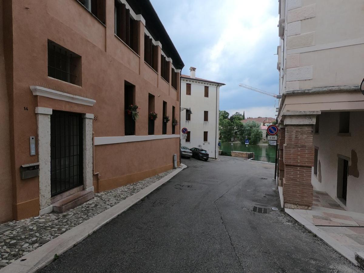 Appartement Al Vecchio Porto à Bassano del Grappa Extérieur photo